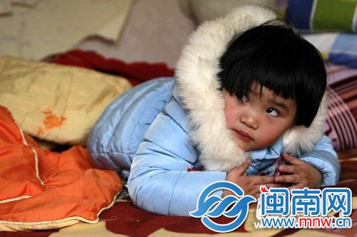 金奶奶用相机记录下了不同年龄的妞妞;图为3岁妞妞的近照