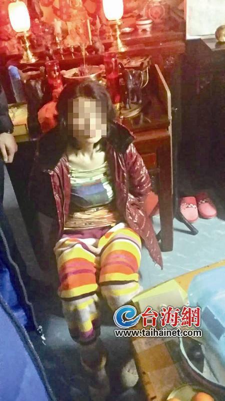女毒贩落网前一刻欲放藏獒咬人 警察掏枪示警