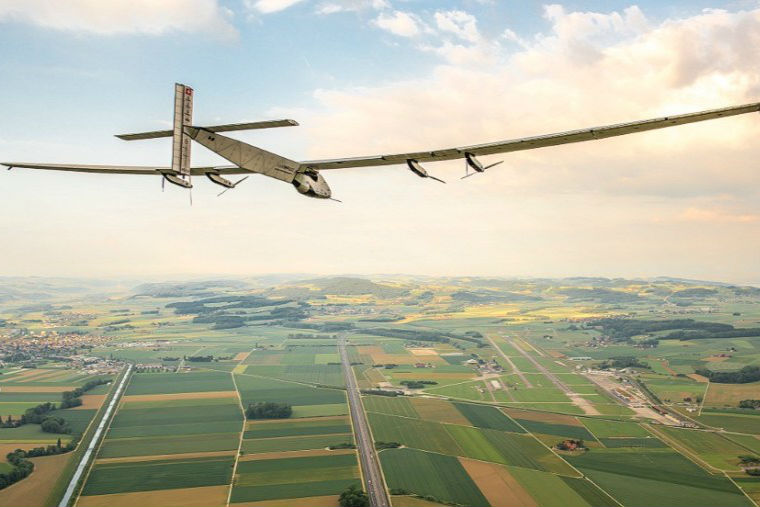 全球最大太陽能飛機環(huán)球飛行組圖 將在重慶南京停留兩站