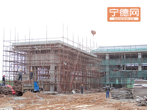 建设中的宁师附小新校区