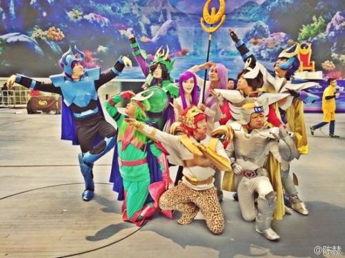 陈赫晒跑男家族合照惹争议 参加奔跑吧兄弟2遭