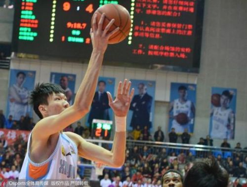 周琦入选第18届耐克篮球峰会名单 大郅阿联都