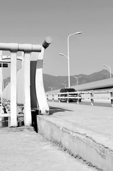 福州鼓山大橋人行引橋下沉 或為施工瑕疵 