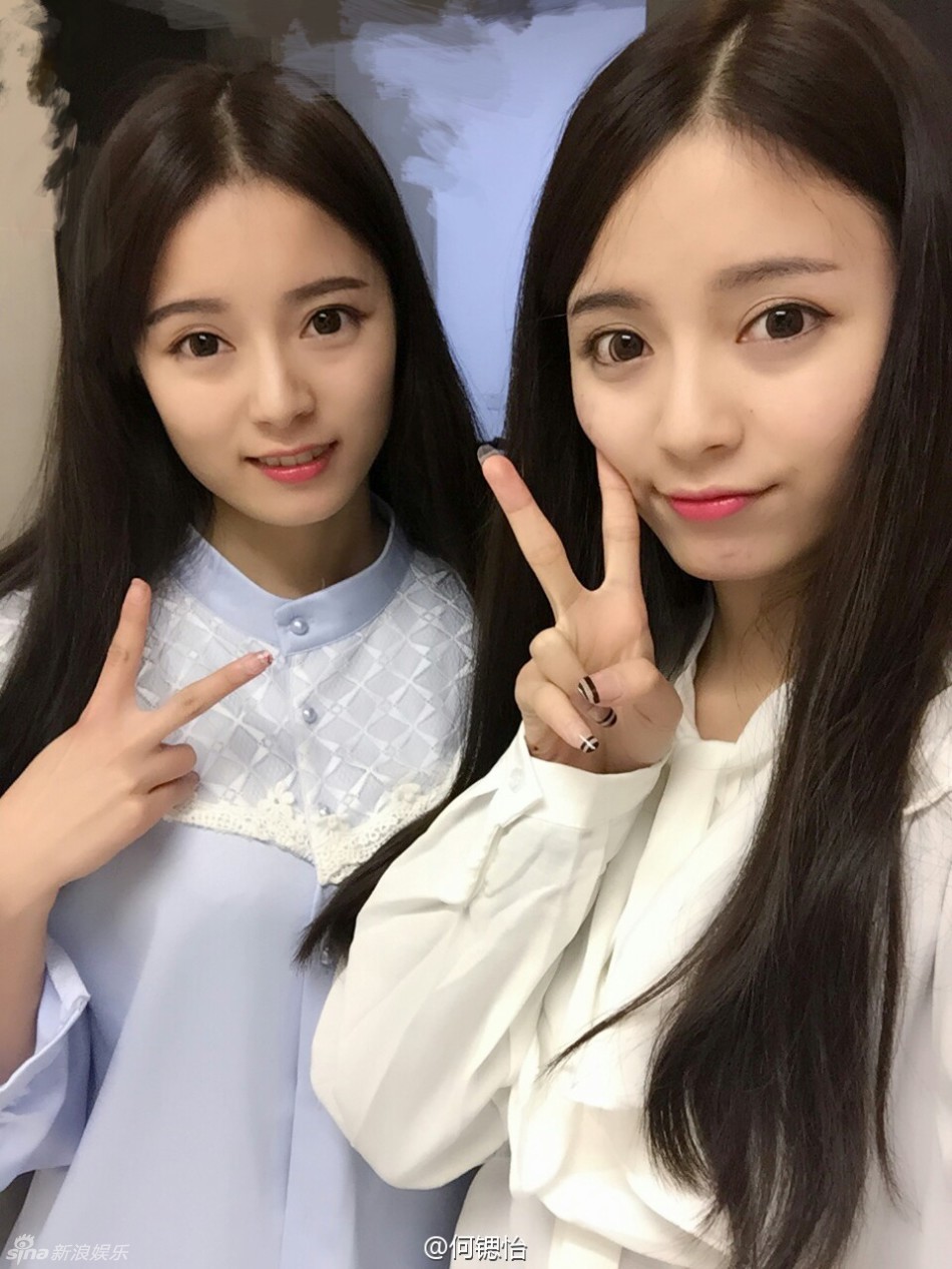四川最美双胞胎校花姐妹何锶怡何锶棋微博自拍资料照片曝光
