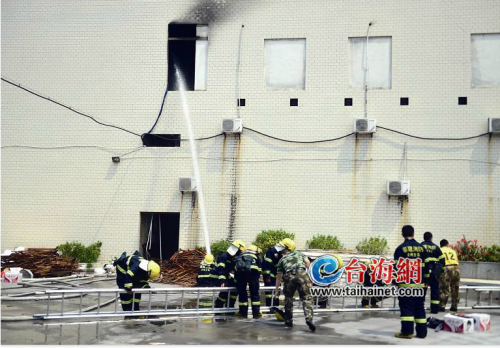 旧厂房失火 疑切割铁架不慎引起
