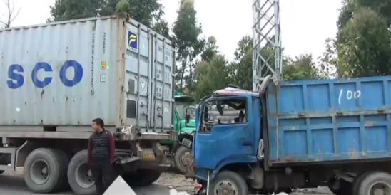 快讯：晋江东石一机板车追尾牵引车 致1死2重伤多人受伤（组图）