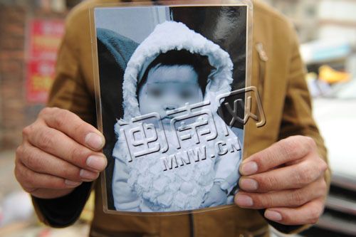 虽然孩子第一时间被送往医院,但还是没能救回来