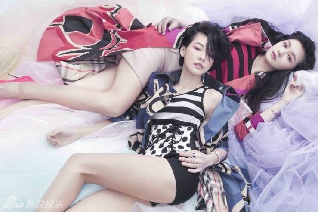 大小S姐妹合体拍写真感性自信 低胸美腿性感妩媚组图