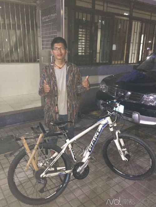 小伙骑行游全国到深圳自行车被偷后找到 骑行