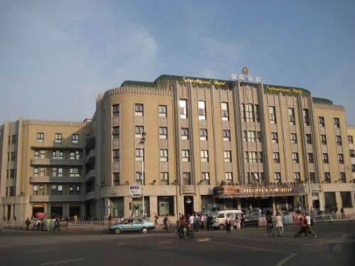 哈尔滨南岗区国际饭店一楼东祥金店千万黄金被盗