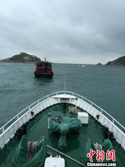 香港籍渔船29名渔民被困台山乌猪洲终获救