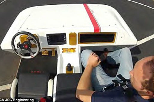 NASA試駕新型無(wú)人駕駛汽車(chē)組圖 橫向移動(dòng)自動(dòng)駕駛可原地旋轉(zhuǎn)