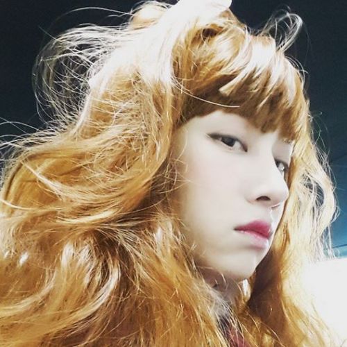 sj金希澈自认希大的美貌很吃香 被指路进女厕所(图)