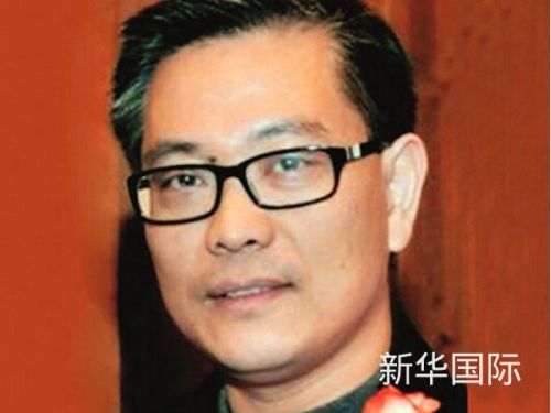 自红色通缉令发布以来，程慕阳的好日子就一去不复返了。知情人透露，程慕阳在巨大压力下已藏匿起来，很可能人已不在温哥华。