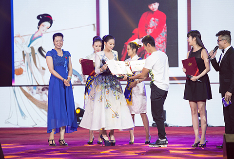 张馨予起诉医院丰胸广告侵犯肖像权名誉权索赔