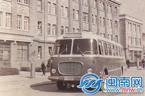 1路车最早使用“斯柯达”车型