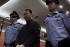 河北40岁无业大叔田福生骗15名女大学生财色 庭审现场组图