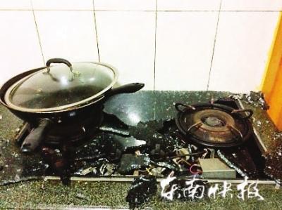 燃气灶爆炸现场（图片由受访者提供）