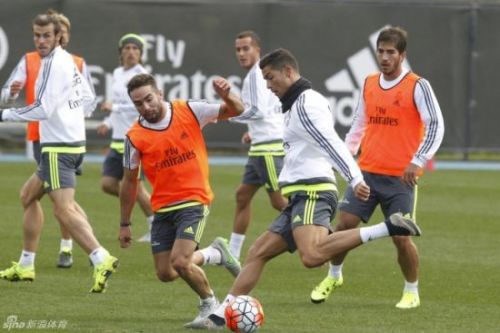 皇马最新阵型曝光442+4231 C罗贝尔本泽马组