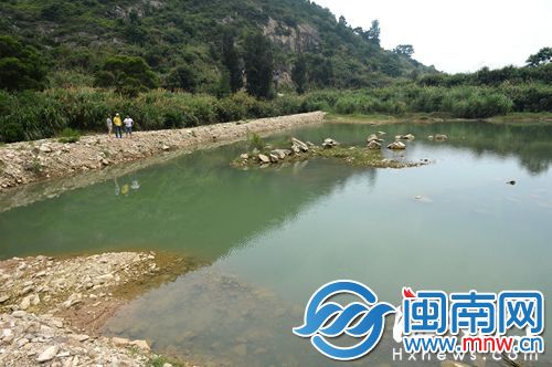 事发的大水坑，这里原是一个废弃的水库