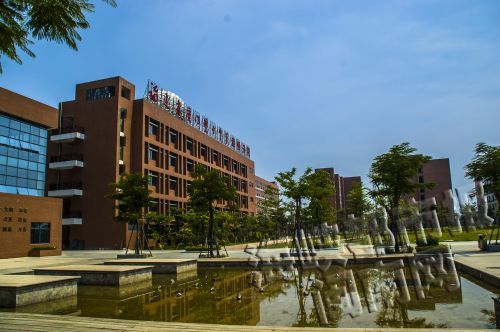 厦门双十中学漳州校区一角
