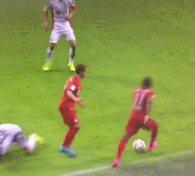 德甲-拜仁3-0胜药厂 穆勒2球科斯塔助攻 造点