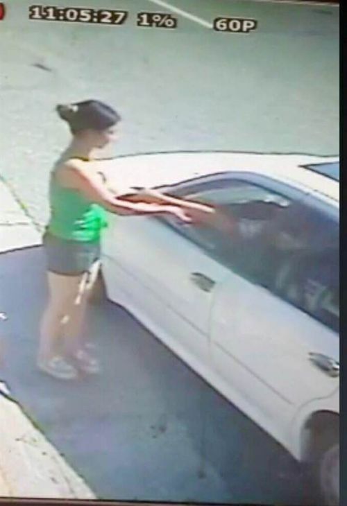 大陆新娘台湾卖槟榔遭色狼袭胸 法院判嫌犯无罪