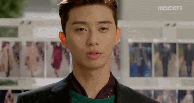 《她很漂亮》第一集剧情:雪莉代替惠珍与成俊约会