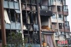 成都一临街住宅楼发生爆炸 房间阳台炸毁受损严重现场组图