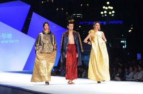 石狮4位时尚&ldquo;女神&rdquo;闪耀重庆时装周