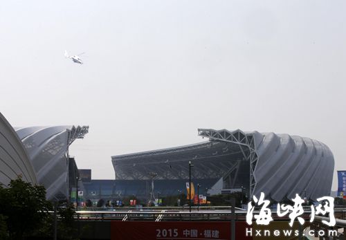 福州警用直升机护航青运会　市民直呼&ldquo;帅呆了&rdquo;
