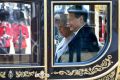 习近平赠英国女王礼物清单曝光：包括2张彭丽媛专辑