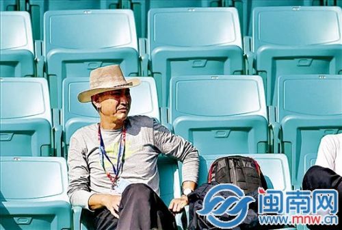 孙海平来挑苗子