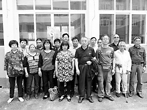 浙江丽水麻宅村遇难者遗属(资料图)