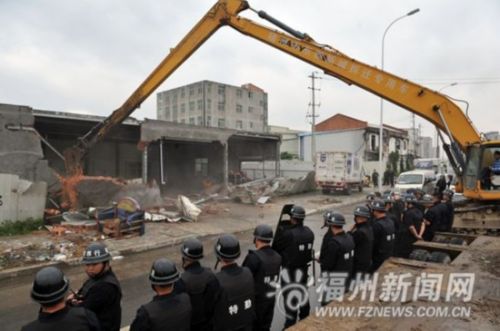 螺城路边违建被拆除。