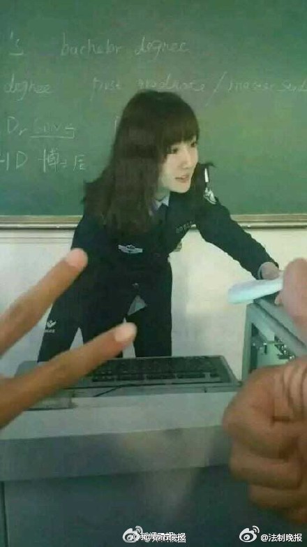河南最美女教师火爆全校