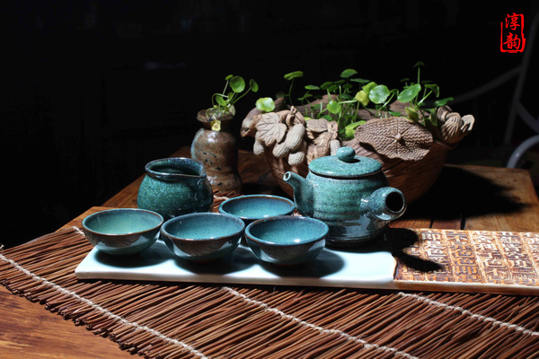 陶瓷茶具如何使用？ 陶瓷茶具的使用方法