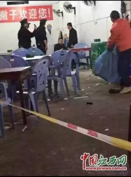 事发现场(图由爆料网友提供)