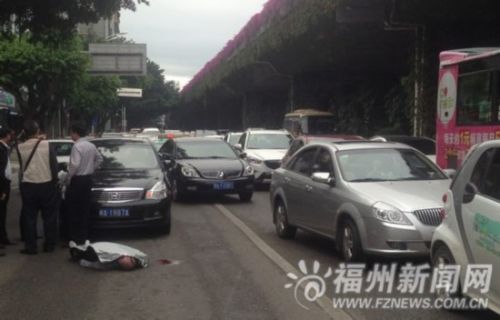 依伯被撞身亡现场。