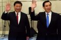 两岸领导人会面谈论什么？跨越66载紧握80秒(图)