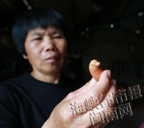 张阿姨说，从侧面看，鸡蛋像侧卧的小狗2