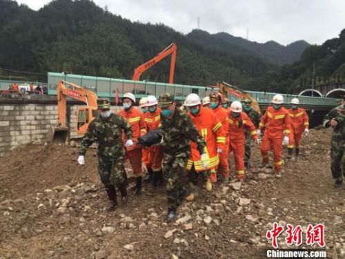 丽水消防救援现场。