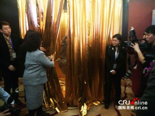 唐代木质观音菩萨坐像