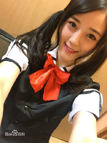 日本AV女优铃原爱蜜入侵斗鱼TV 三骚地位不保
