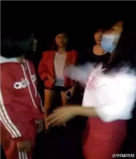 少女遭数名同龄女生狂抽耳光