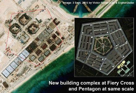 永暑礁上正在建设的建筑群与五角大楼面积比较