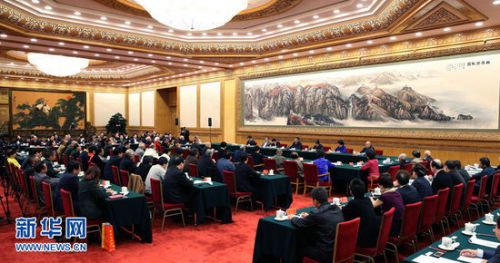 2014年10月15日，中共中央总书记、国家主席、中央军委主席习近平在北京主持召开文艺工作座谈会并发表重要讲话。新华社记者