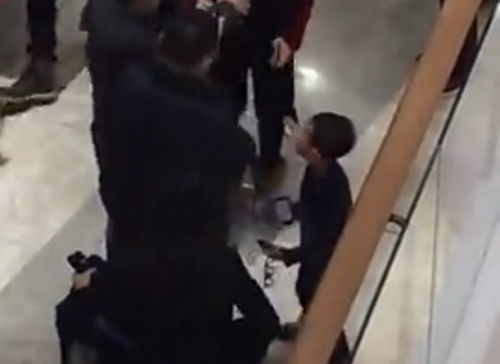 福州东泰禾广场打人视频引百万名网友围观 