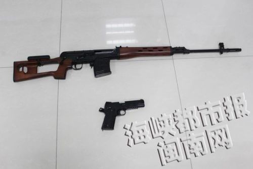 警方缴获的枪支