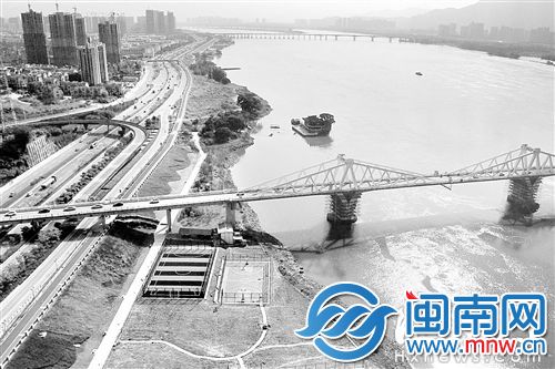 沙滩公园内的足球场和篮球场，将在春节对市民开放